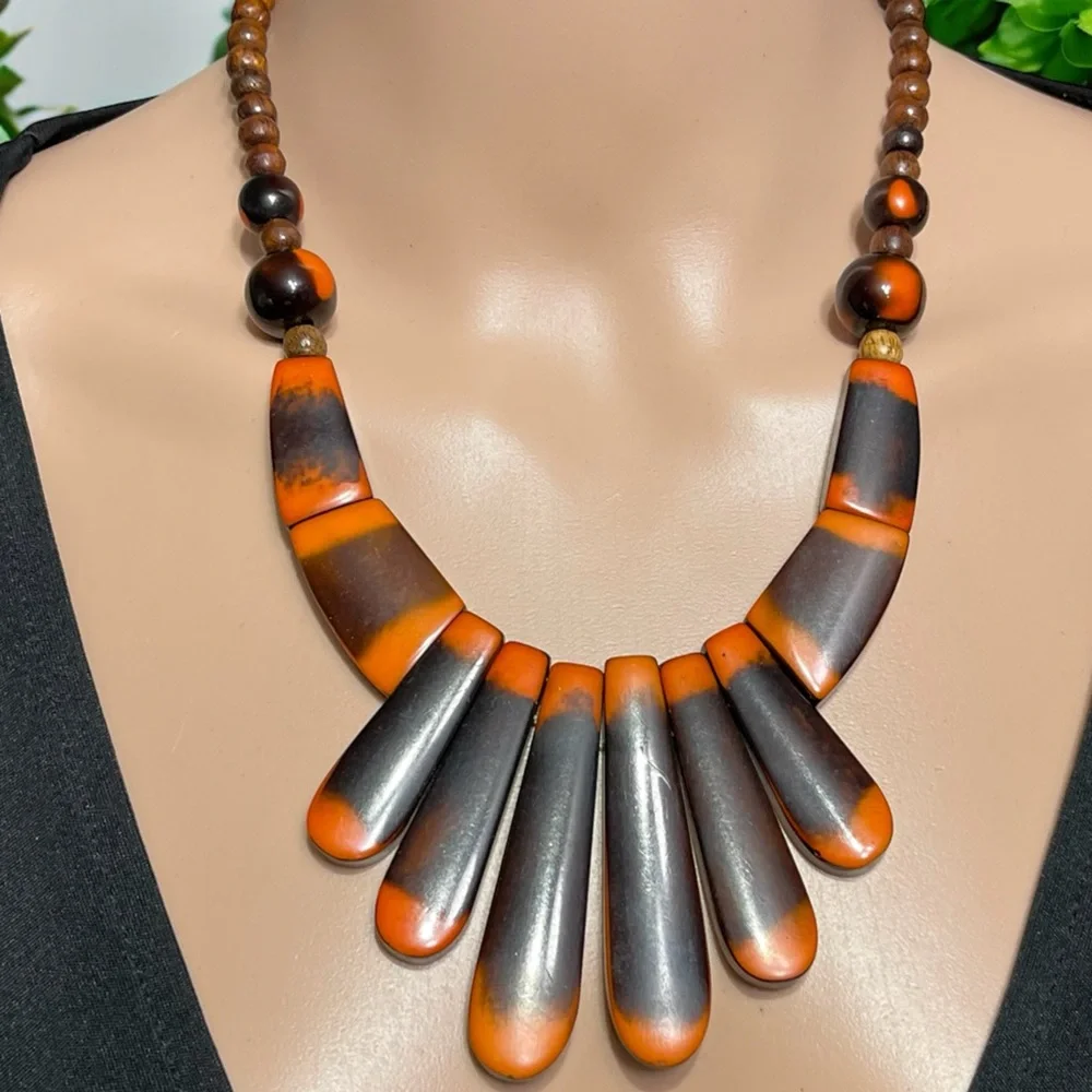 🧡 NEW ZAD Boho Orange & Brown Bib Necklace 🧡 - Picture 2 of 16
